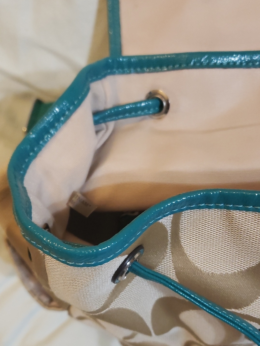 Coach Backpack 9x11 Beautiful Color (#5064) - Picture 5 of 16